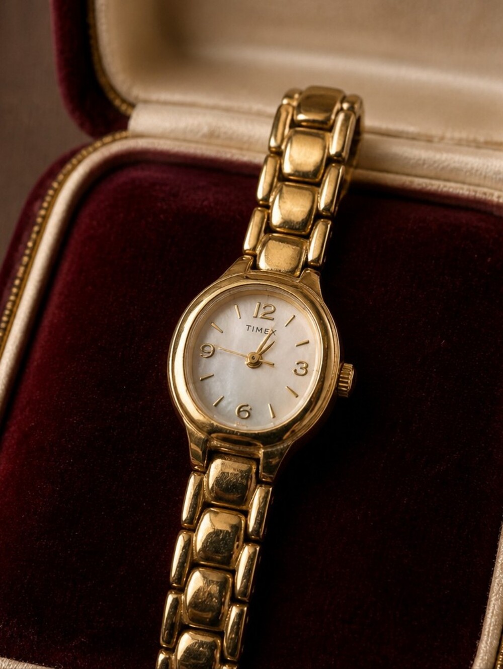 Vintage Timex Gold Tone Bracelet Watch with Mother-of-Pearl Dial